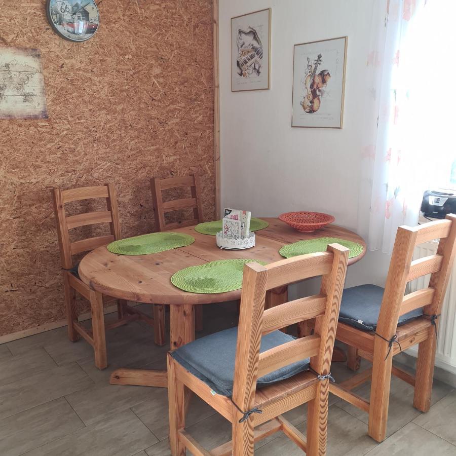 Appartamento Marienstrasse Neukirchen vorm Wald Esterno foto