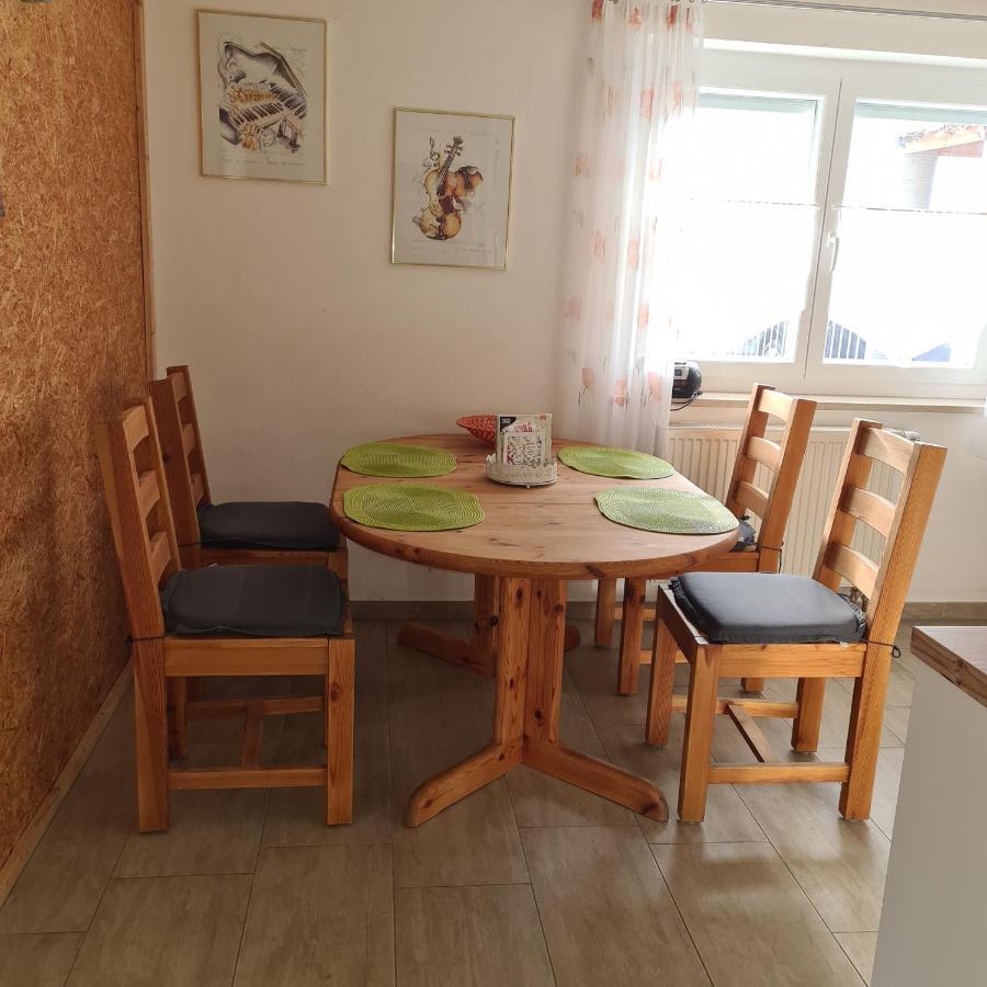 Appartamento Marienstrasse Neukirchen vorm Wald Esterno foto